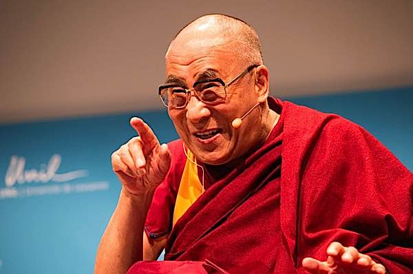 dalai lama meditating