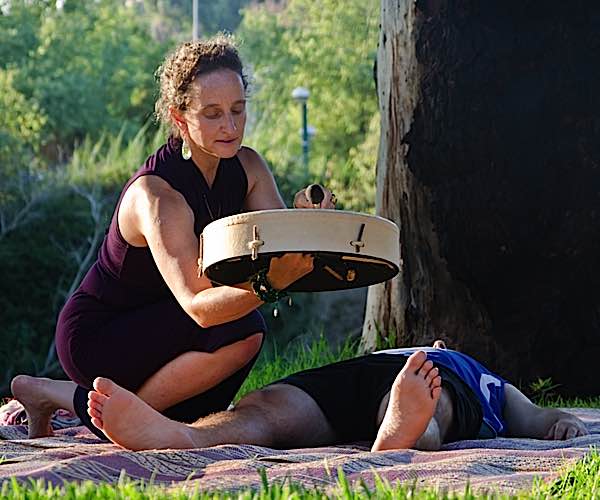 Group drumming and single therapist drumming are increasingly being accepted as valid therapies by the medical and psychiatric community, particularly for support of depression, cognitive disorders and stress.