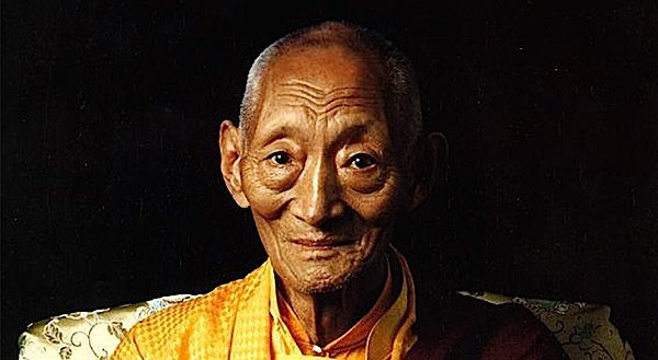 Kalu Rinpoche taught at Gaden Choling.