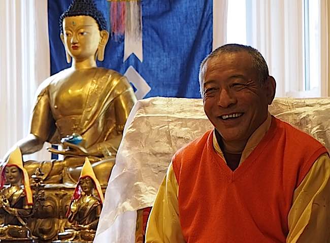 Zasep Tulku Rinpoche teaching at Gaden Choling on Ngondro, spoke at length about the healing benefits of Black Manjushri and Medicine Buddha.