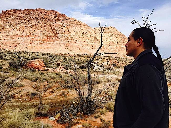 Sean "Walking Bear", a Cree Medicine Man, moved from Alberta to Nevada.