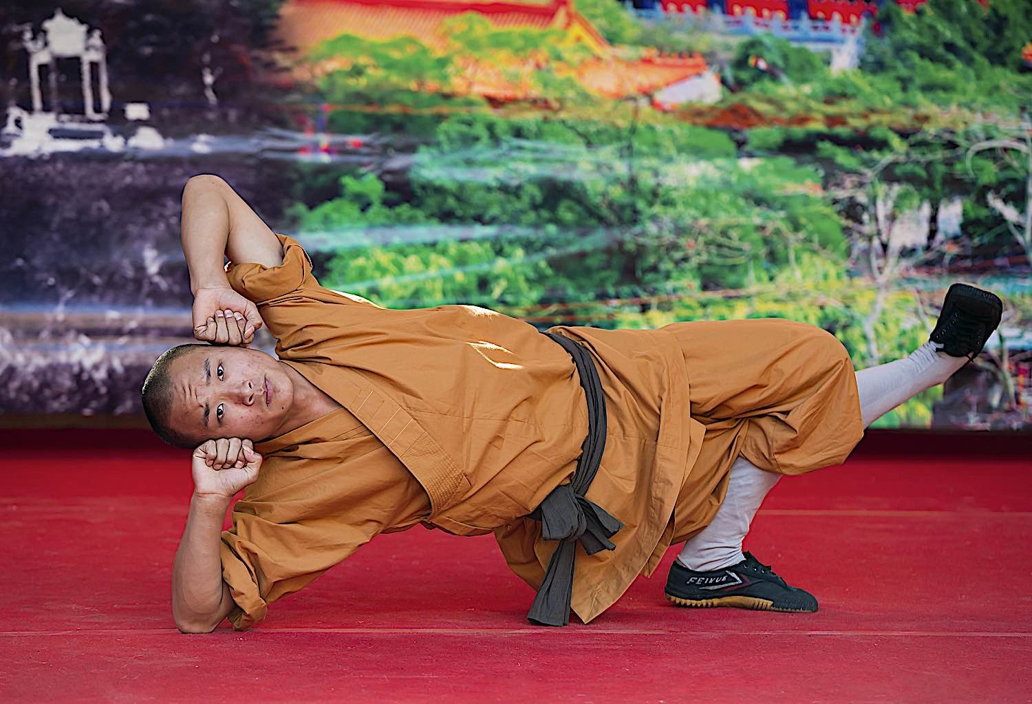 Kung fu under attack, Buddhism