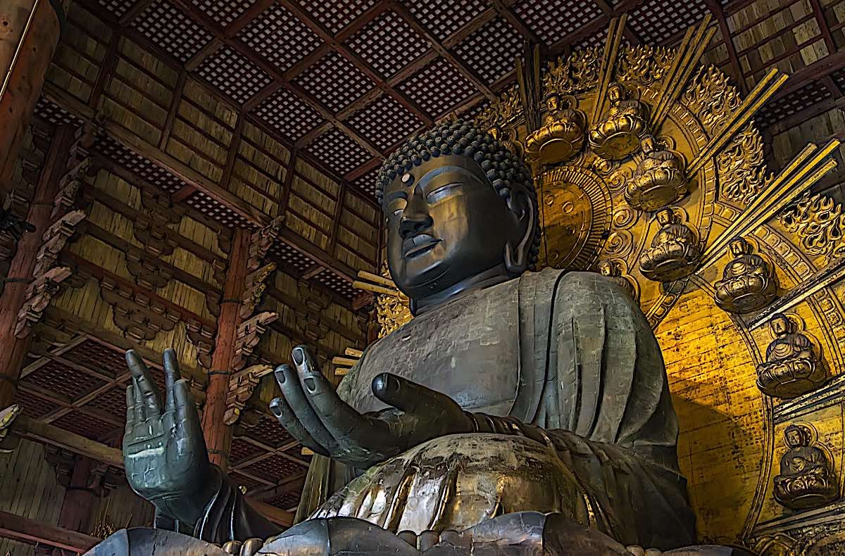 Buddha Weekly The Great Buddha Daibutsu at Todaiji is Mahavairocana dreamstime l 82141059 Buddhism