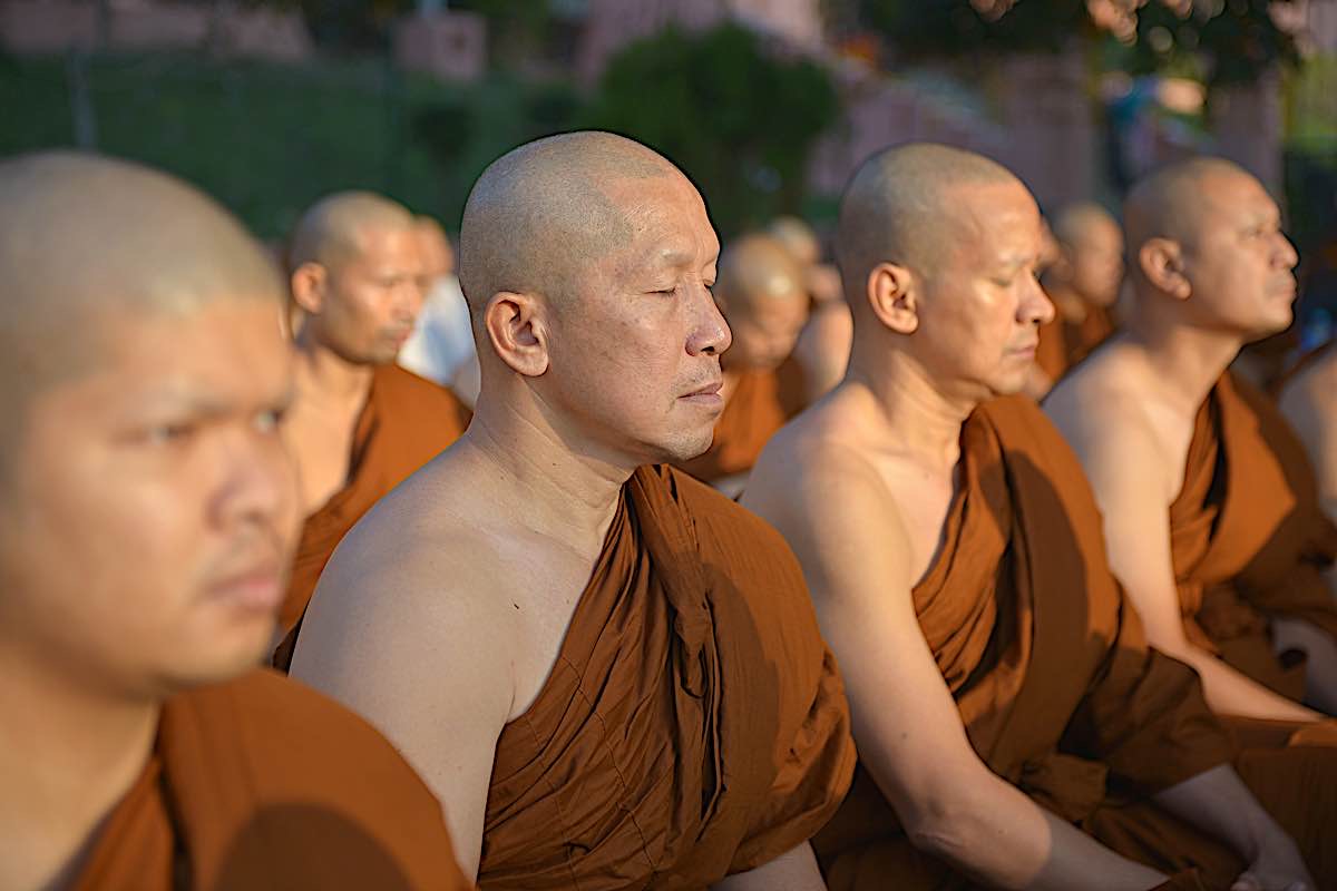 Buddha Weekly mindfulness monks dreamstime xxl 220913938 Buddhism