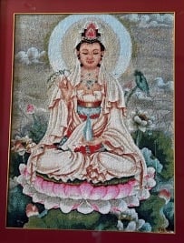 San Francisco’s Tu Quang Temple: Vietnamese Buddhism and Regeneration in the Heart of the City 7 Embroidery of Daishizhi copyright 2022 Nga Le Vietnamese Buddhist Association of San Francisco copyright 2023 Anna Hennessey