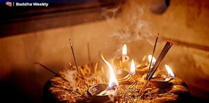 Waxing and Waning of each month offer Tsog for fortunate circumstancesBuddha Weekly