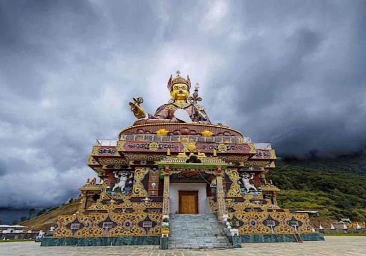 Buddha-Weekly-Guru RInpoche Padmasambhava statue temple-Buddhism