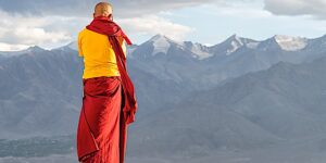 Buddha Weekly Monk TIbetan Buddhist mountains dreamstime xxl 146365031 Buddhism custom crop