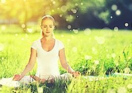 Remaining mindful and meditation can help with weight loss and health.