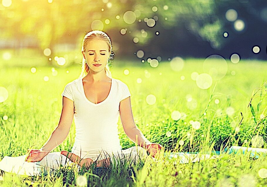 Remaining mindful and meditation can help with weight loss and health.